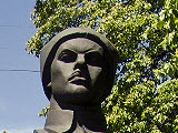Памятник Е. М. Мамонтову