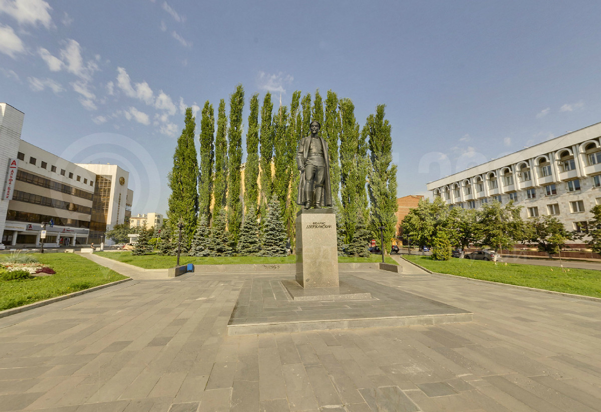 Памятник Ф.Э. Дзержинскому